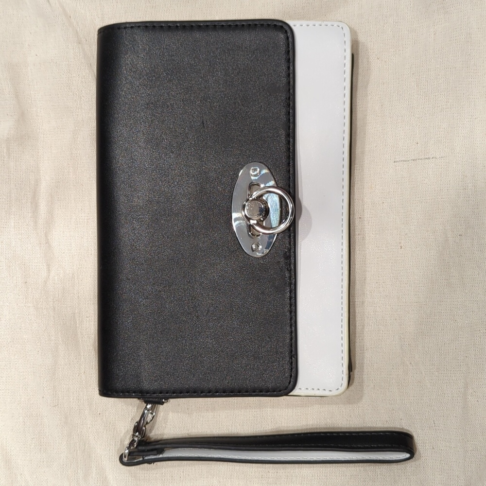 White House Black Market Clutch